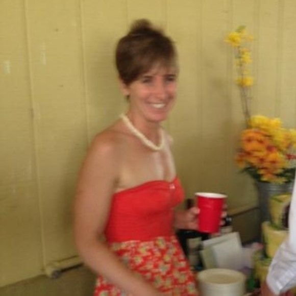 Meet your Posher, Lora - Picture 1 of 1